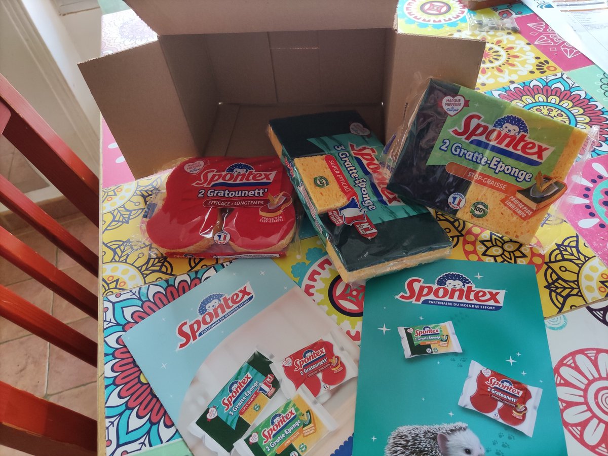 MVandoosler's tweet photo. @SpontexFrance #spontex #menage #StopGraisseSpontex en test à la maison. Les tâches ne font pas le poids ! https://t.co/K2nSZUR7yU