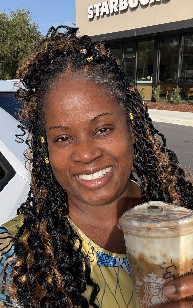 Indispeaknteach's tweet photo. π Thank you, JESUS, for another year of LIFE! ππ I'm feeling so blessed and grateful for each of you and your ongoing love and support. Ready to celebrate! πβ¨ Stay gritty, everyone! πͺ Enjoy the photos! Muahπ₯°π₯°ππ !πΈβ€οΈ #Grateful #drindiawhite #nctm #ncsm #bwxme #uf #tedx https://t.co/felUHSygOe
