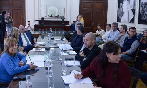 Proponen subte gratis para mayores adnciudad.com/index.php/1809… <a href="/LegisCABA/">Legislatura CABA</a> <a href="/gracielaocana/">Graciela Ocaña</a> <a href="/CRomeroOK/">Claudio Romero</a> #Comisiónhttps://www.adnciudad.com/index.php/18098-proponen-subte-gratis-para-mayores <a href="/LegisCABA/">Legislatura CABA</a> <a href="/gracielaocana/">Graciela Ocaña</a> <a href="/CRomeroOK/">Claudio Romero</a> #Comision