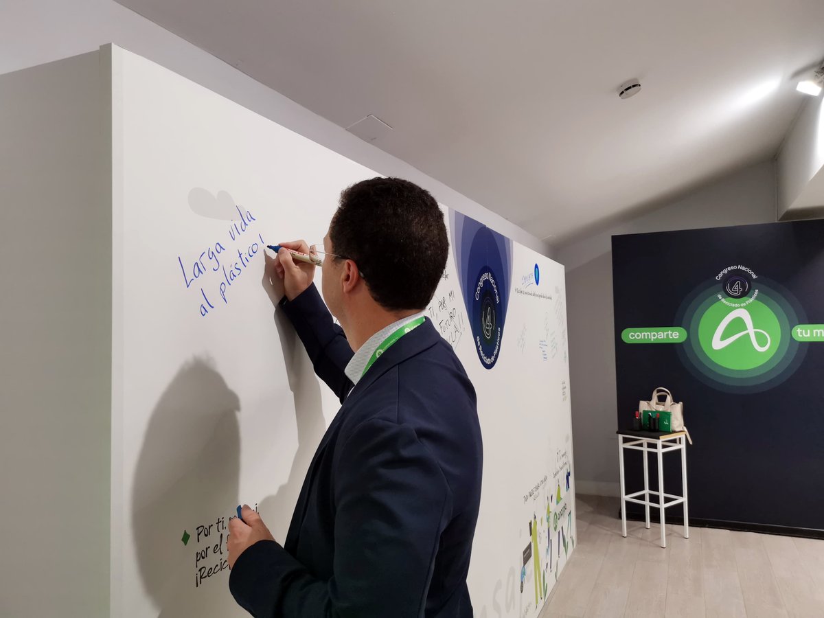 ▶️ @Plasticcluster participa hoy en el 4º Congreso Nacional de Reciclado de Plásticos de <a href="/ANARPLA/">ANARPLA</a>.

▶️ Enhorabuena a #Anarpla por esta gran iniciativa, clave para transformar el sector y fortalecer la economía circular en España.

#SomosCPA #Formación #Reciclaje #Sostenibilidad