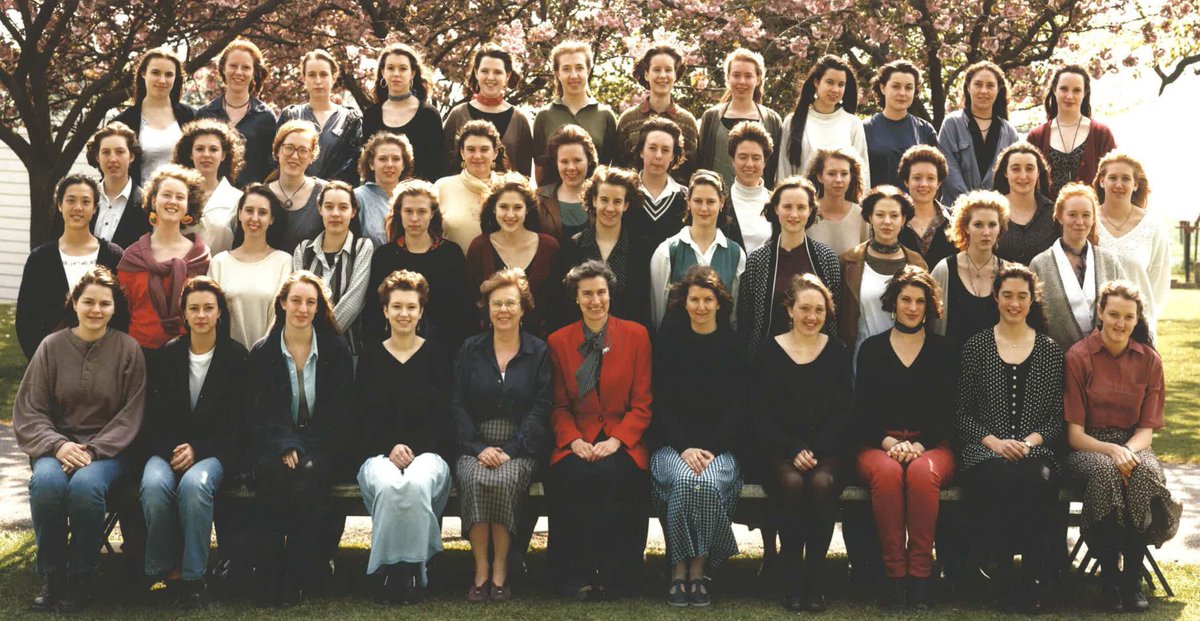 Here's a throwback to the Upper Sixth leavers in 1992! Mrs Ward, our amazing receptionist, brought in some nostalgic photos from her time at IHS! Can you spot her, or do you recognise anyone else?

#TBT #IpswichHigh #Nostalgia #IHSHistory