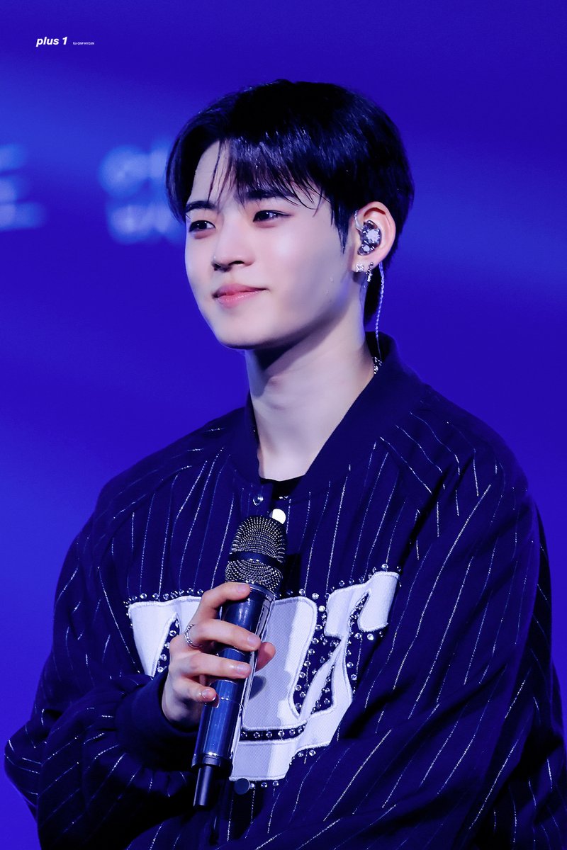 250601 [THE MAP:STRANGER'S PATH]

오래오래 행복하자🌙🖤

#온앤오프 #ONF #효진 #HYOJIN
#김효진 #플러스효진 <a href="/WM_ONOFF/">온앤오프 (ONF)</a>