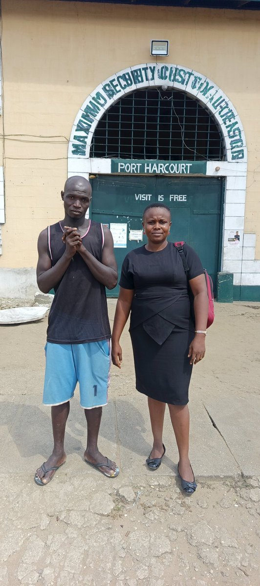 HopeAzinuchi's tweet photo. Freedom after 8 years, 4 months and 10 days. Court don release John Gift Tobia wey Nigerian P0lice send go pr,is0n for no reason. John Gift Tobia dey awaiting tria| for 8 years, 4 months and 10 days. 
Normally, e no suppose better for some P0lice men. https://t.co/HrJ5N7kqQf