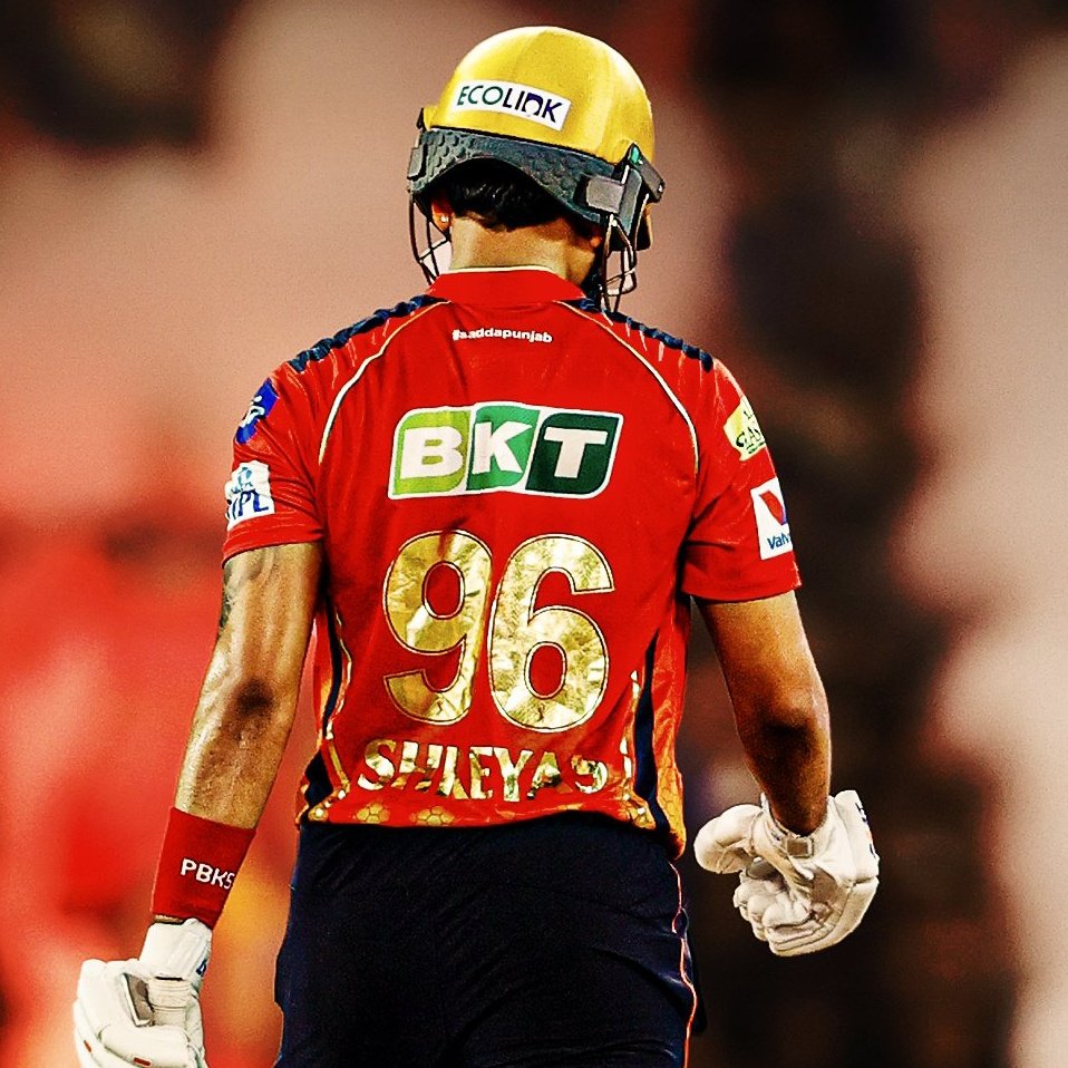 🚨 𝐍𝐄𝐖𝐒: PBKS's 2025 jersey is now the best-selling and most popular jersey in the history of the franchise. 

Shreyas Iyer's jersey is the third best selling jersey of IPL 2025.