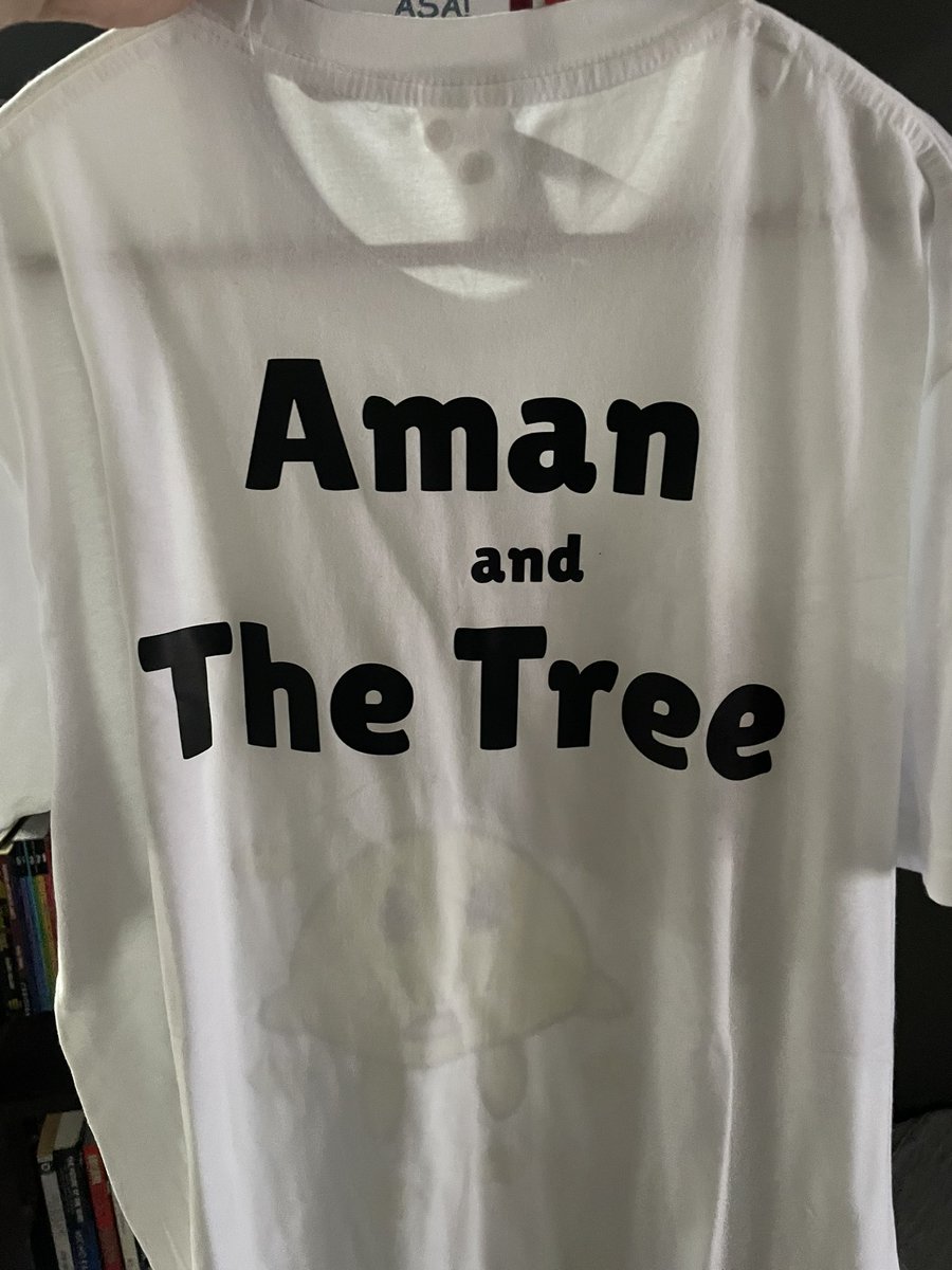 Saya nak umumkan saya ada baju Malmezo, Aman and the tree!