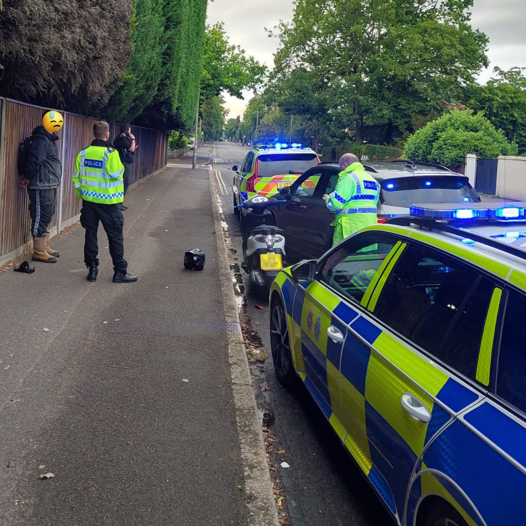 SurreyRS's tweet photo. 🚨Moped Rider Arrested – Walton-On-Thames

A #SPCasualtyReduction officer signalled this moped to stop on Hersham Road, Walton as part of our Motorcycle Enforcement Month.
❌The rider failed to stop
🚔A Police pursuit ensued

🔒Realising he wasn’t getting away, the rider was arrested for:
❌Failing to stop
❌Dangerous riding
❌No insurance

But it didn’t stop there…
‼️ The moped was on false plates,
📅Had no MOT for 10 years,
🛑Was declared off-road (SORN),
🚫And the rider was disqualified from driving/riding
⚖️He was charged to court from custody.

#Fatal5 #MotorcycleEnforcement #NoExcuse #RoadSafety #WaltonOnThames
