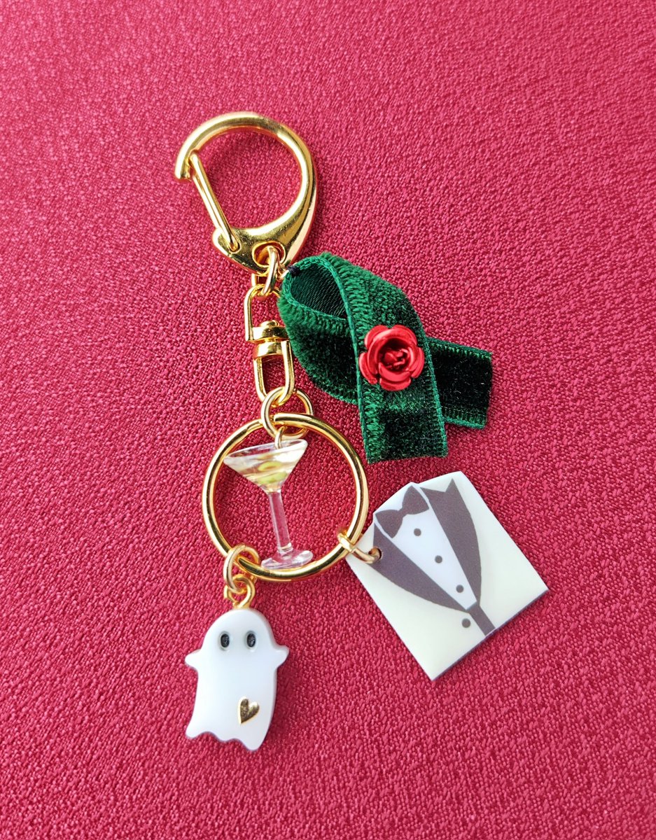 saku_sakura0613's tweet photo. 『チャールズキーホルダープレゼント企画』の募集開始します
画像のキーホルダーを15名様にプレゼント🎁
２枚目の要項も見て下さいね

応募方法お手数お掛けします🙇‍♀️

🌹フォロー＆このポストをRP
🌹下のリンク先でログイン後【応募する】ボタンをクリック

https://t.co/GOMaCWIbTi

よろしくです！🙇🏻‍♀️ https://t.co/0x2aYKaVD9