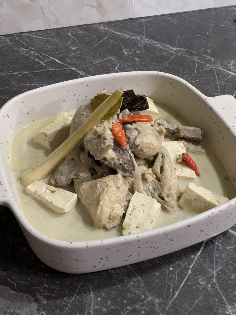 rneouw's tweet image. #applause karena aku berhasil masak opor sendiri