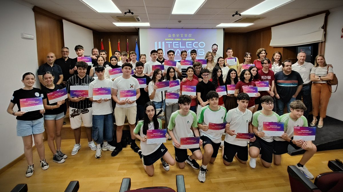 UCAM_Teleco's tweet photo. Evento de entrega de premios de la Fase Regional de las III @TelecoGames 📡coorganizado por
@UCAM_Teleco/ @ETSIT_UPCT y @cogittrm 
https://t.co/40Hd4eiYhk https://t.co/7Bc9ScDjXX