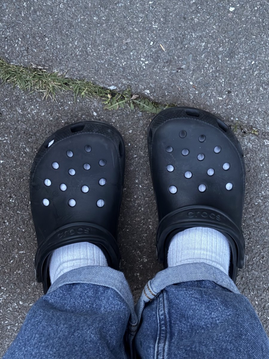 『 ethan / rumi 』⎊ yj spoilers (@griancraft) on Twitter photo this is like that <a href="/_DCR_Official/">Dutch Criminal Record</a> song socks and crocs or something idk i don’t listen to them this is like that <a href="/_DCR_Official/">Dutch Criminal Record</a> song socks and crocs or something idk i don’t listen to them