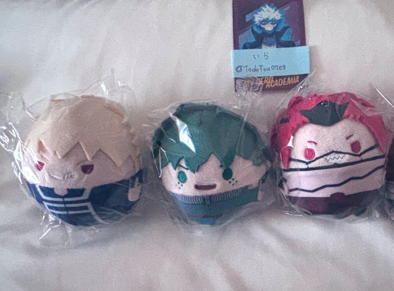 【交換･譲渡】
僕のヒーローアカデミア ヒロアカ ふわコロりん3 

求】荼毘 or 1100円(定価)➕送料
譲】緑谷、切島、爆豪
※爆豪は交換優先。

検索からでもお気軽にお声がけ下さいませ(⁎ᴗ͈ˬᴗ͈⁎)
※🔗必読、買取は🅿️aypayのみ、抱き合わせ無しでの交換可。