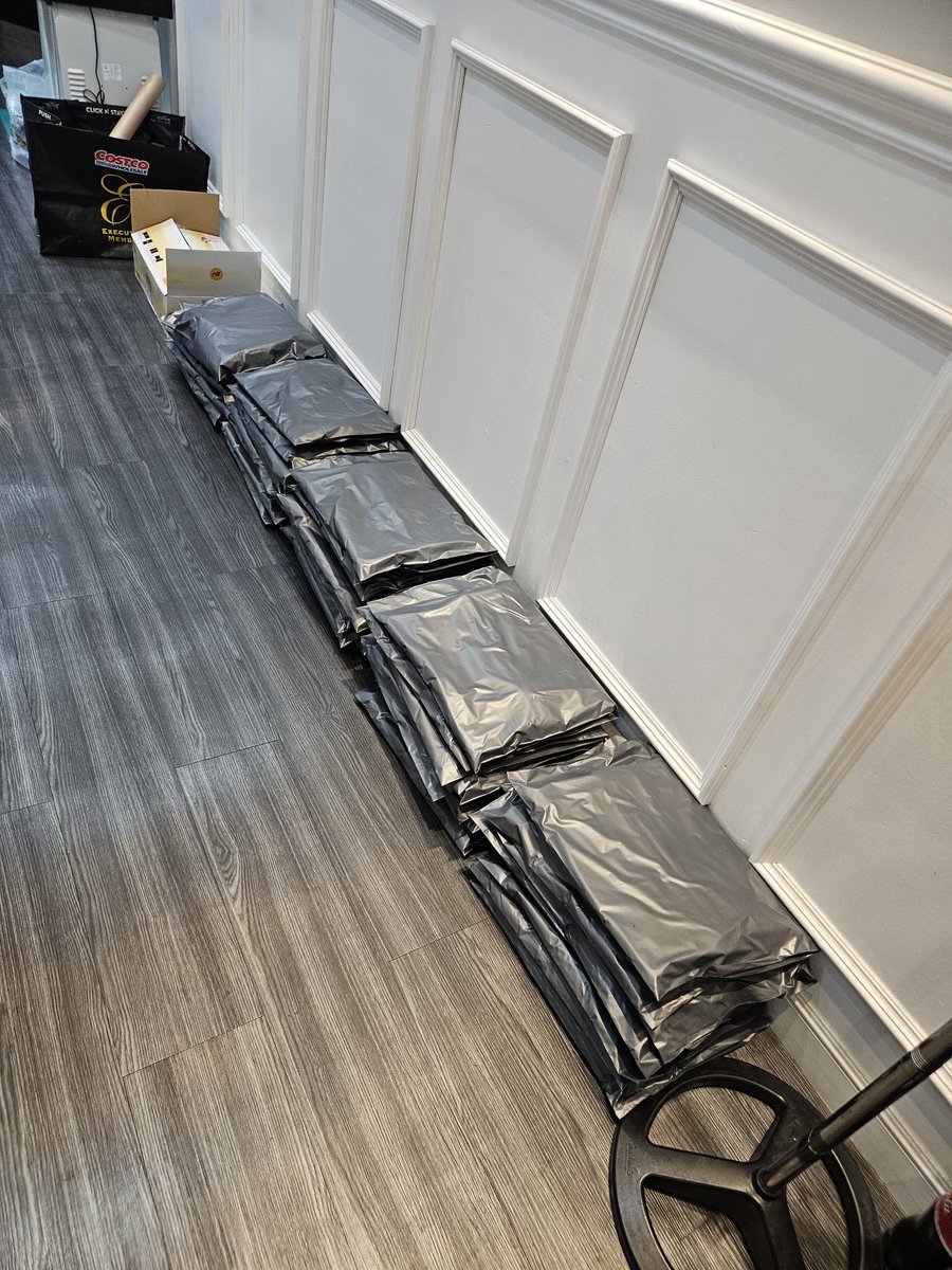 ulseom's tweet image. 2차 져지는 오늘로 다 갑니다 자켓은 다음주 초 중으로 완성 연락 왔습니다 기다려 주셔서 감사합니다 빨리 보내드릴께요