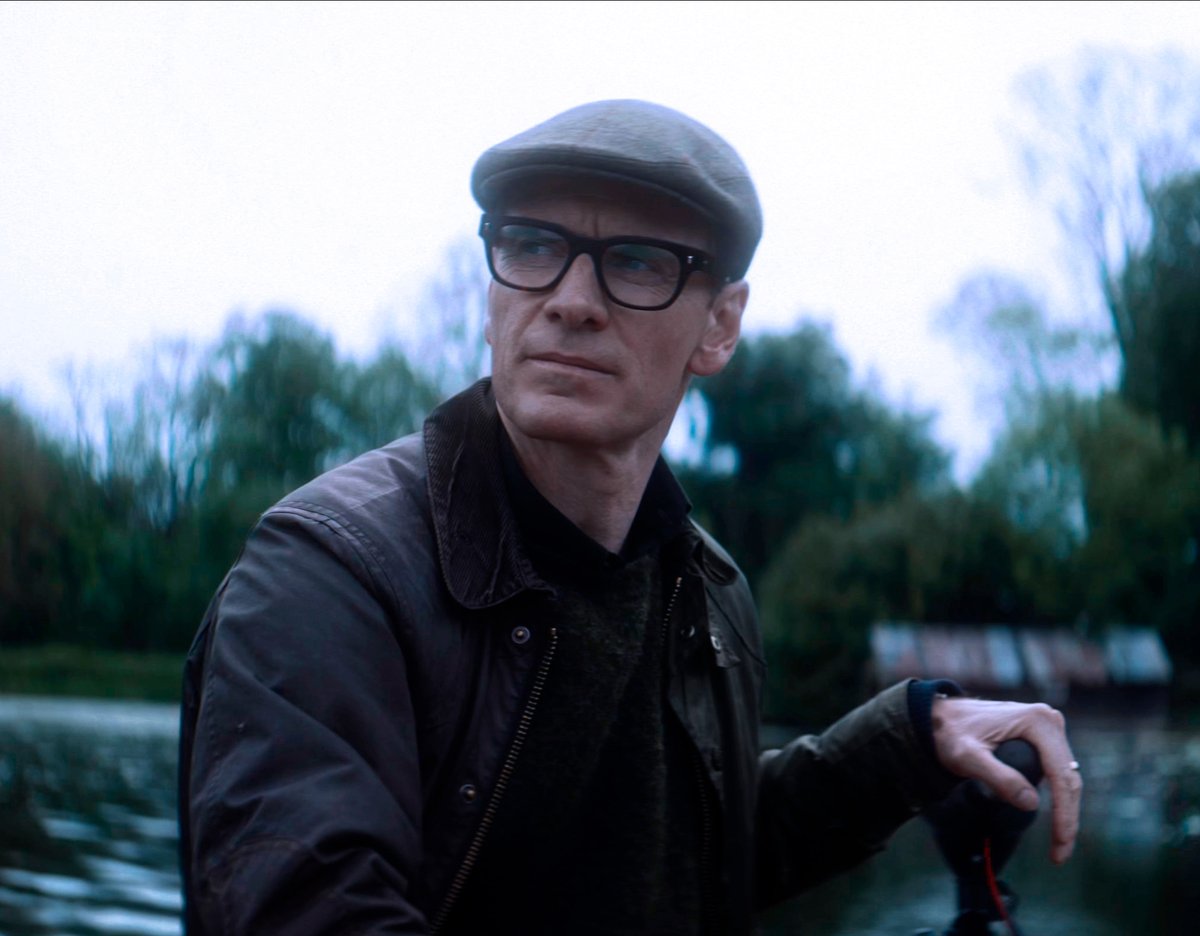 "Soderbergh’s filmmaking steals the show.Nothing feels accidental: lighting always has a gorgeous blue tint,characters move with dramatic precision,each scene is structured to mount tension without overplaying its hand"

Michael Fassbender "Black Bag"
#MichaelFassbender #BlackBag