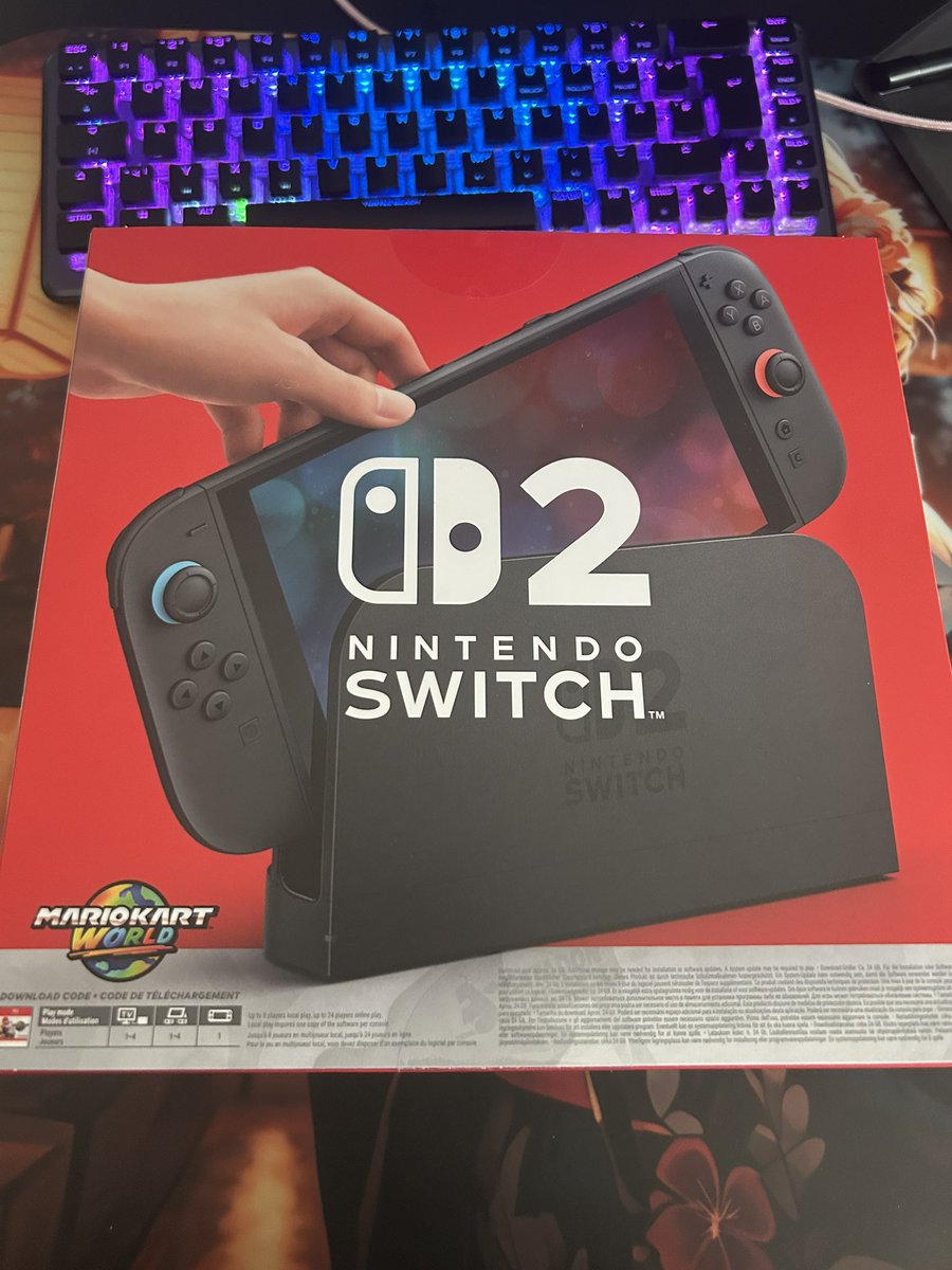 Ich freue mich so, gerade kam meine Switch 2 an 😍 Morgen wird #MarioKartWorld gespielt, würde ja am liebsten heute schon nur leider muss ich mich auf eine Nachtschicht vorbereiten😭 aber kommt morgen vorbei💜