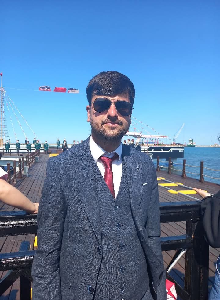 Milletimizin manevî değerlerinin, sosyal yardımlaşma ve dayanışma geleneğinin en güzel, en anlamlı örneklerinin yaşandığı Kurban Bayramı'na kavuşmanın sevinci ve mutluluğu içerisindeyiz.

 Mübarek Kurban Bayramı’mızın, ülkemize, milletimize huzur getirmesini temenni ediyorum