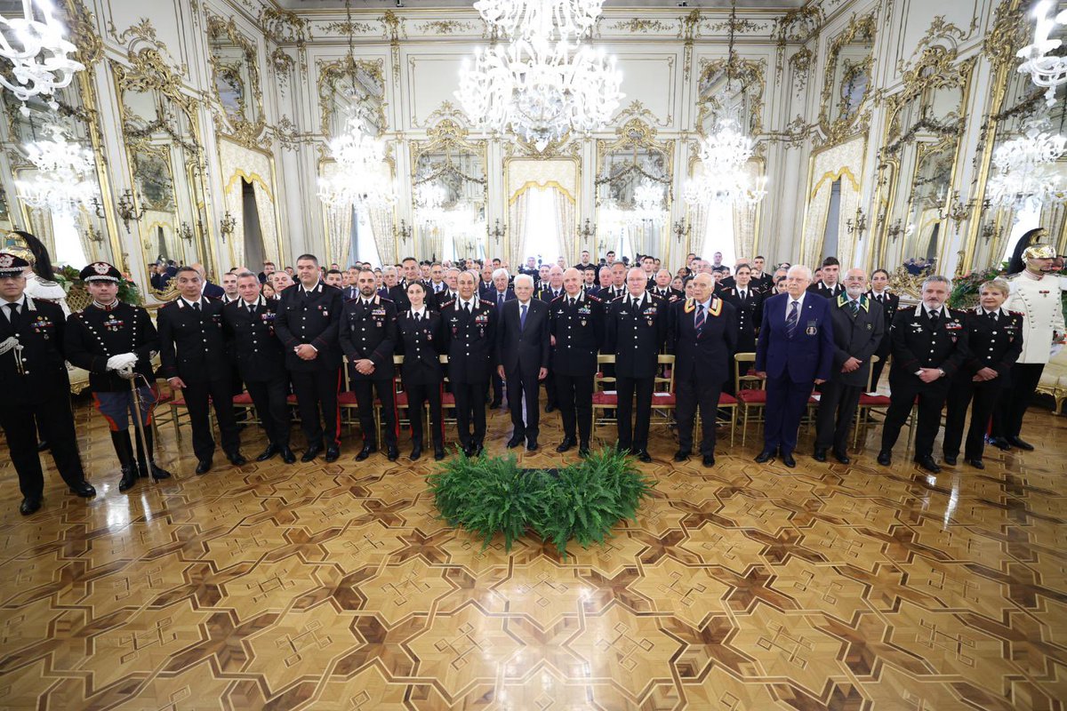 Mattarella: Nell’esprimere ai <a href="/_Carabinieri_/">Arma dei Carabinieri</a> , in servizio e in congedo, e alle loro famiglie, i sensi della gratitudine della comunità nazionale per il loro impegno, rivolgo, in questo giorno di festa, il più affettuoso augurio. Viva l’Arma dei Carabinieri, viva le Forze Armate!