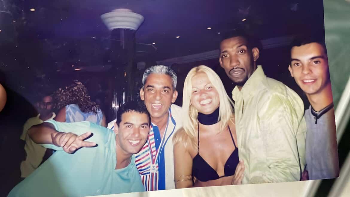 DiegoVSDC's tweet photo. Tbt de muitos anos 💙❤️🤍 https://t.co/5aT3a1RY3s