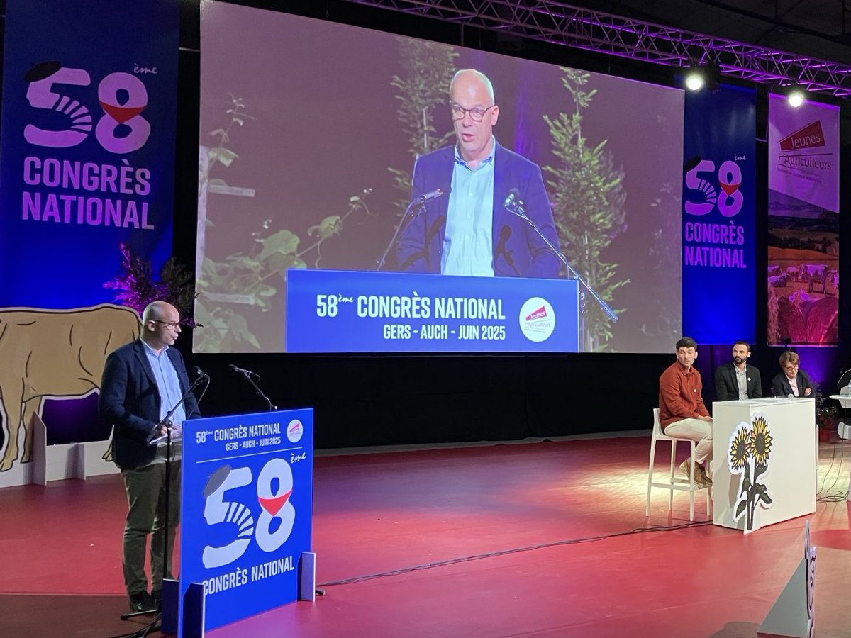 La FNSEA (@fnsea) on Twitter photo 🗓️🚜 #congrèsja2025 | Arnaud Rousseau, pdt #FNSEA intervenait aujourd’hui au congrès national de <a href="/JeunesAgri/">Jeunes Agriculteurs</a> . 🎙️ Pour <a href="/rousseautrocy/">Arnaud Rousseau</a> : "Le menu de nos combats pour tous les agriculteurs et toutes les agricultures, de tous les territoires est copieux, mais notre cohésion et 🗓️🚜 #congrèsja2025 | Arnaud Rousseau, pdt #FNSEA intervenait aujourd’hui au congrès national de <a href="/JeunesAgri/">Jeunes Agriculteurs</a> . 🎙️ Pour <a href="/rousseautrocy/">Arnaud Rousseau</a> : "Le menu de nos combats pour tous les agriculteurs et toutes les agricultures, de tous les territoires est copieux, mais notre cohésion et