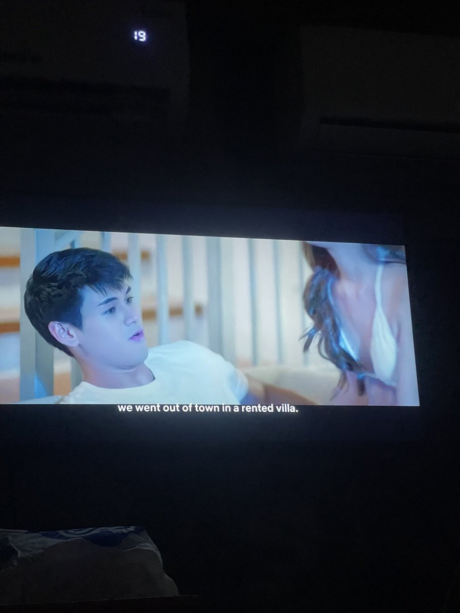 itsmejoyyy's tweet photo. Randomly selecting a Netflix movie, nagulat ako!!!! Hahahaha ohmyyy Dustbia heart. 😍 Never know Dustin Yu before PBB. Magaling sa acting infairness. Kaso nasaktan ako for Bianca dito sa scenes na to, char😂😂😂 #DustBia #GuiltyPleasure #DustinYu https://t.co/cdArpcga8k