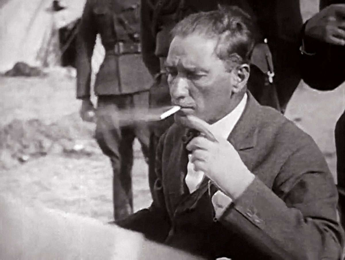 “Mustafa Kemal Kabusu: İngiliz Arşivlerinden Çaresizliğin Satırları”

Bu bilgiselde milli mücadele dönemi İngiliz iç yazışmalarına bakacağız.

Mustafa Kemal 
-İngilizleri cezalandıracağım, bizi asiler ve maceracılar olarak göstermek faydasızdır, Türkiye’yi biz temsil ediyoruz.