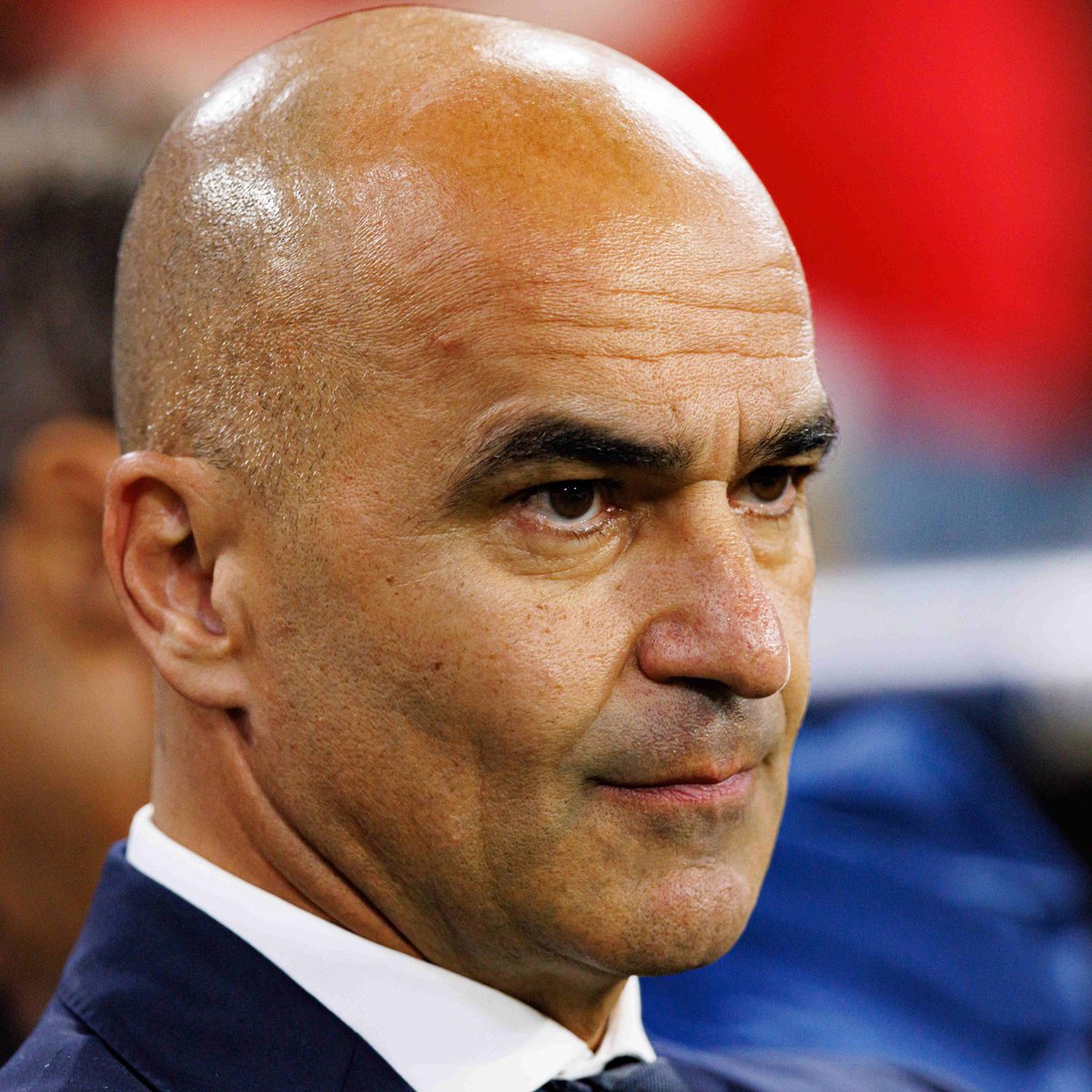 ActuFoot_'s tweet photo. « 𝗩𝗜𝗧𝗜𝗡𝗛𝗔 𝗠𝗘́𝗥𝗜𝗧𝗘 𝗟𝗘 𝗕𝗔𝗟𝗟𝗢𝗡 𝗗’𝗢𝗥 » 🌕

Le sélectionneur du Portugal 🇵🇹, Roberto Martinez, a plaidé en faveur du milieu du PSG dans la course au Ballon d’Or : 

« Ce que Vitinha réalise cette saison, pour moi, sans aucun doute, le justifie. 

C’est un joueur essentiel dans les succès du PSG cette année. » ✨

🎙️ conf. de presse