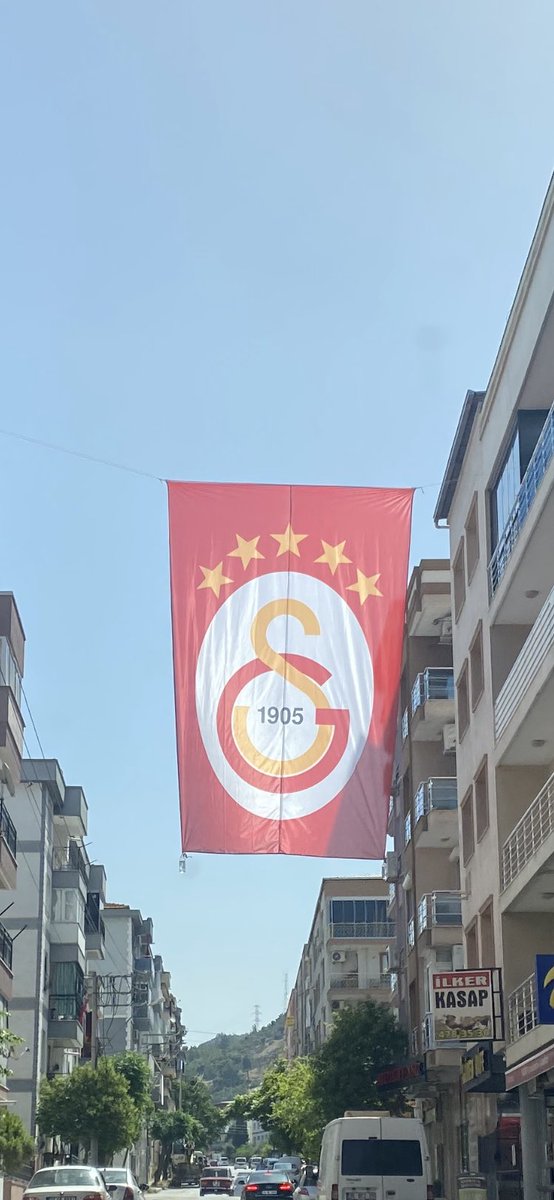 Cem_K_'s tweet photo. @GalatasaraySK #AsBayraklarıAs 
İzmir/Pınarbaşı https://t.co/M4Vwae8ZkP