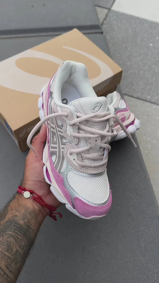 CaminoTV's tweet photo. SUCRE AU SUCRE, merci ASICS pour le solaire

Lien affilié https://t.co/LBGAE9JGVQ 169€ https://t.co/wQPHoG1zO3