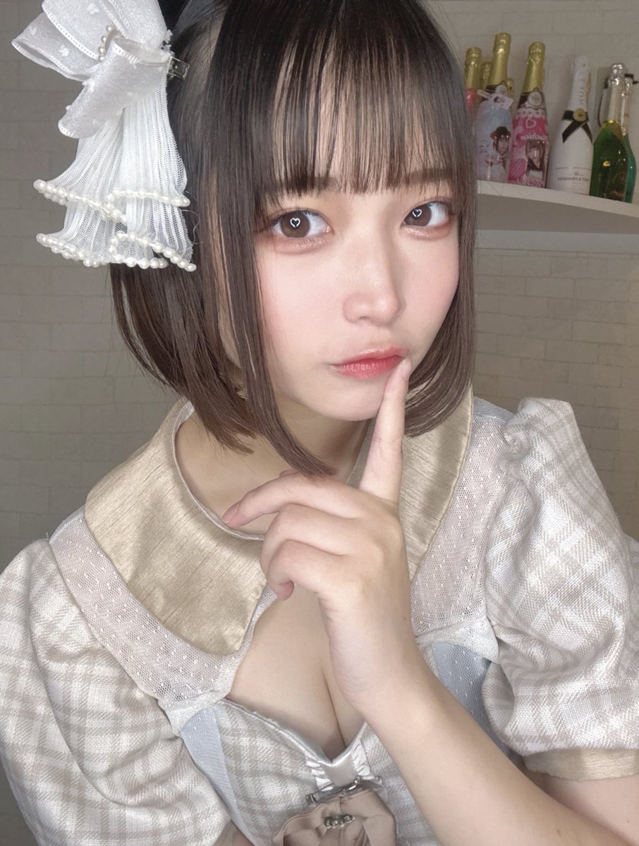 【最終目標】

「卒業イベ来店人数25人達成」

で…なんと！

もちかちゃんアカウント残せることになります‼️

大切に育ててきたこのアカウント、これからも残したいです。

バズツイートの大拡散＆卒業イベお待ちしてます‼️‼️