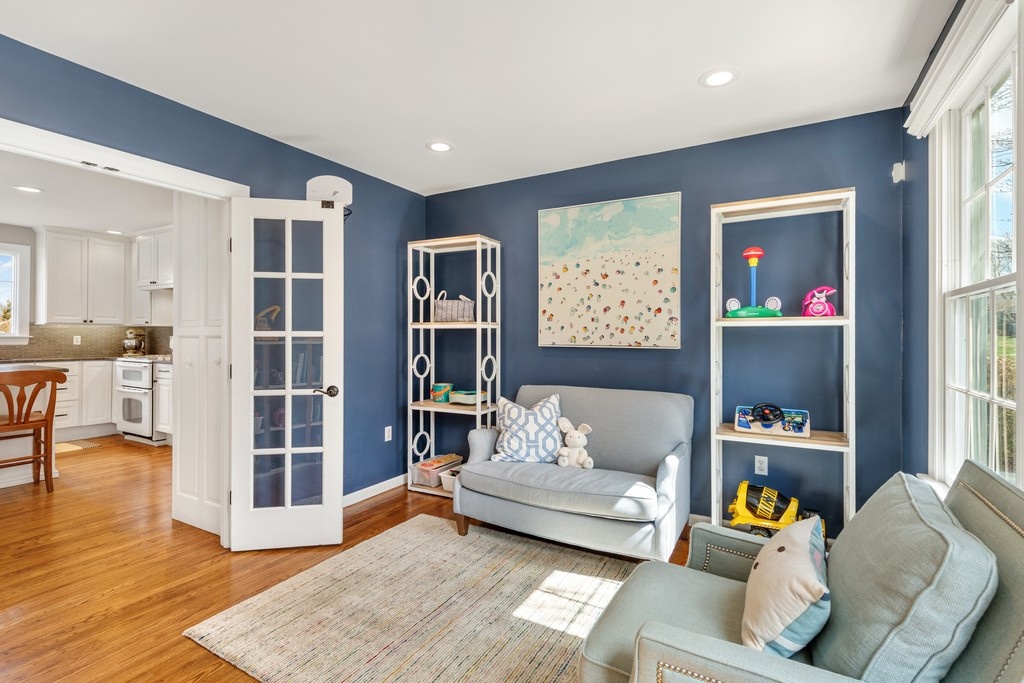 SOLD! Congratulations to Dina Karouoa &amp; Nicki Lucenti on the successful sale of 70 West Passage Drive in Portsmouth, RI, closed over asking at $1,005,000! 
gustavewhite.com