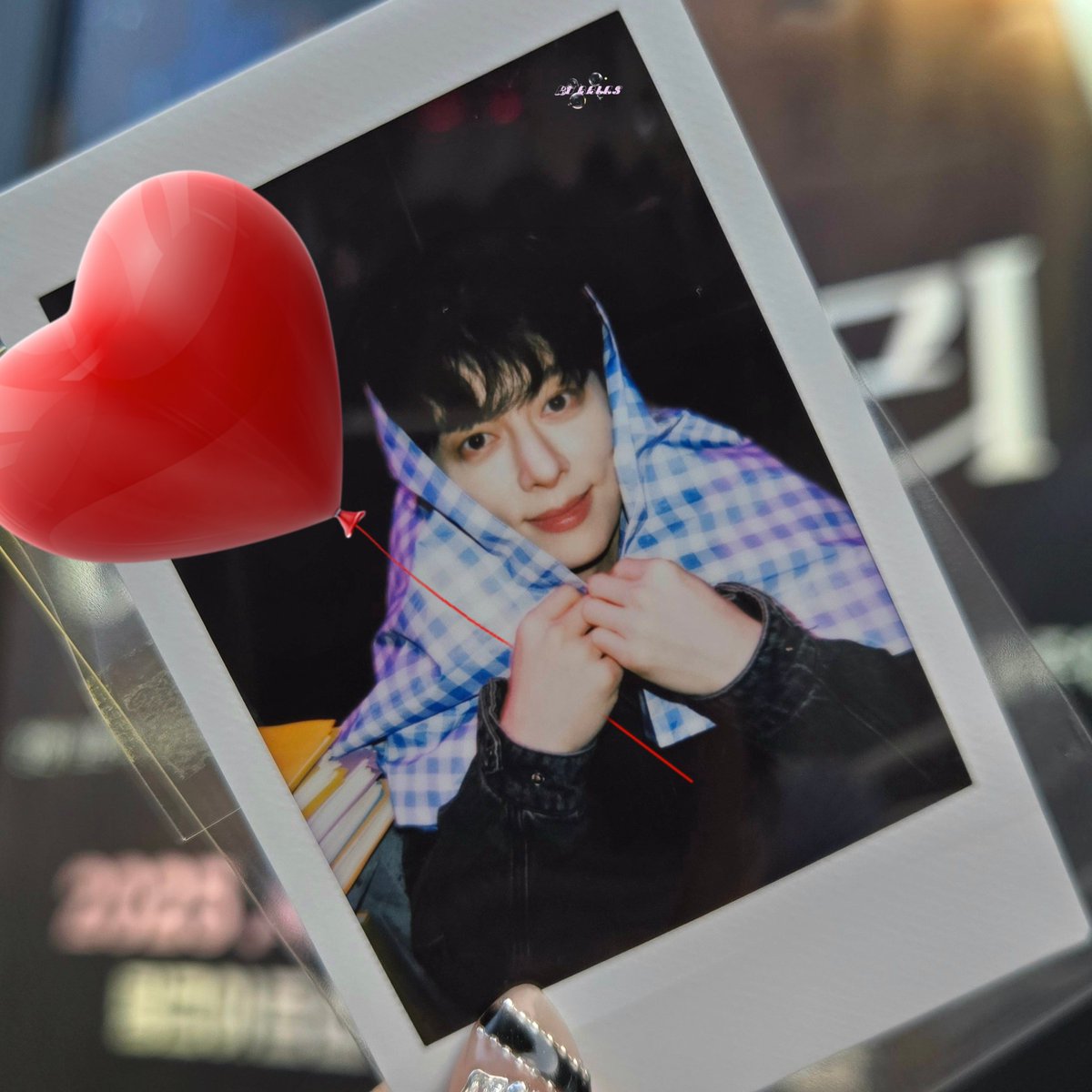 #가장_커다란_폴라
#우주의_별이_되고_싶은_폴라 
#가장_작은_폴라_안에_가장_커다란_우주가_있어 

성냥팔이 소년 동카이🎈🫶🏻

#동현