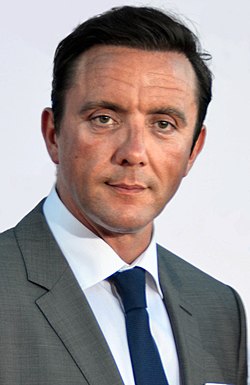Okay so, quick question. Am I the only one who thinks Peter @Serafinowicz would have made a great James Bond? I mean... look at him. That's all. You can go back to what you were doing before now. #JamesBond
