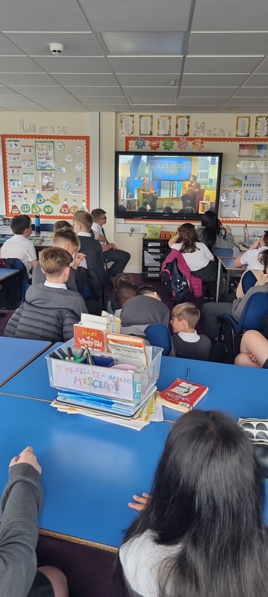 StAugustine_PS's tweet photo. #BBCAuthorsLive P6 from St Augustine's, Coatbridge, are loving listening to Jamie and how he came up with all his stories and characters.
#staugread #staugstewards https://t.co/AXS6uHZbe9