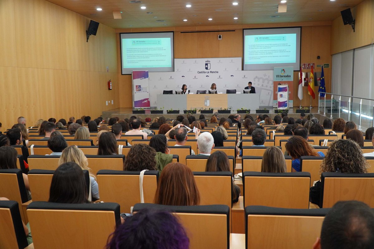 JornadasInfyFam's tweet photo. Ponencia 𝗣𝗿𝗼𝘁𝗲𝗰𝗰𝗶𝗼́𝗻 𝗲𝗻 𝗲𝘁𝗮𝗽𝗮 𝗽𝗿𝗲𝗻𝗮𝘁𝗮𝗹 𝘆 𝗲𝗻 𝗹𝗼𝘀 𝗽𝗿𝗶𝗺𝗲𝗿𝗼𝘀 𝗺𝗲𝘀𝗲𝘀 𝗱𝗲 𝘃𝗶𝗱𝗮, con 𝗚𝗼𝗻𝘇𝗮𝗹𝗼 𝗦𝗼𝗹𝗶́𝘀-𝗚𝗮𝗿𝗰𝗶́𝗮 y 𝗠𝗮𝗿��́𝗮 𝗩𝗶𝗰𝘁𝗼𝗿𝗶𝗮 𝗦𝗮́𝗻𝗰𝗵𝗲𝘇 𝗟𝗼́𝗽𝗲𝘇

#VIIJornadasInfanciayFamilia @fempclm @gobjccm https://t.co/URsW2z8lDv
