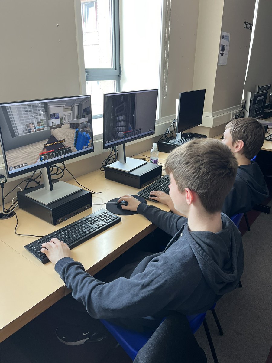 𝑴𝒊𝒔𝒔 𝑴𝒆𝒔𝒔𝒂𝒈𝒆𝒓 tweet media