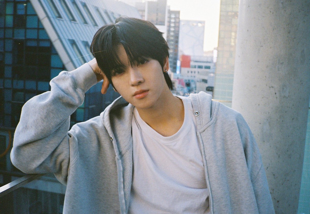 [#YORCH]
🌇
#POW #파우 #요치 #다정해지는법