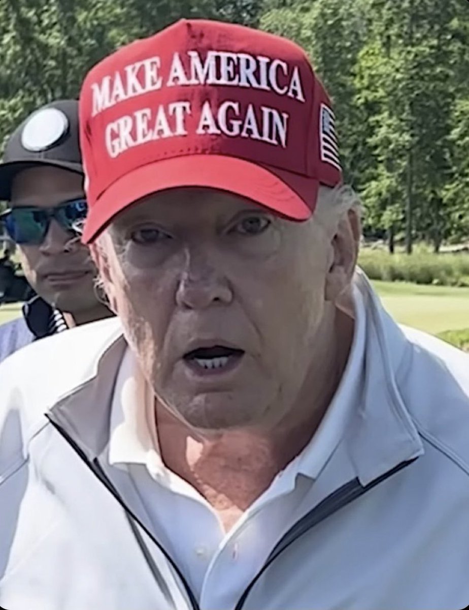 Just so we’re clear….

This fucking idiot just ordered a Federal Investigation into “Biden’s Cognitive Decline”.

Okay.