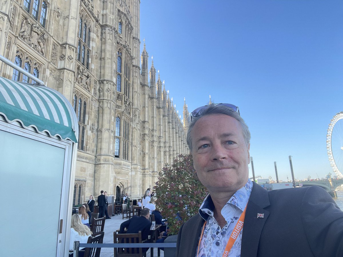 reformukbromley's tweet image. My first dinner in the Commons as a full blown member of the Parliamentry Club. Taking the fight internal. 13th May.
ReformUKBromley.co.uk