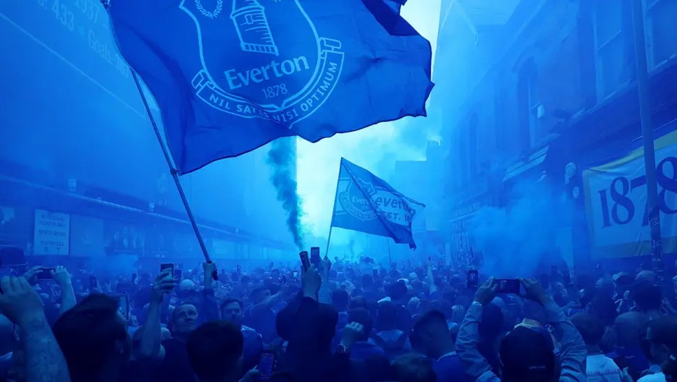 footyheritage's tweet photo. Everton fans celebrate in the narrow streets around Goodison Park on the last day of the season.

A fitting send off for the Grand Old Lady.

Photo Credit: Getty Images https://t.co/ArVhQPoA6I
