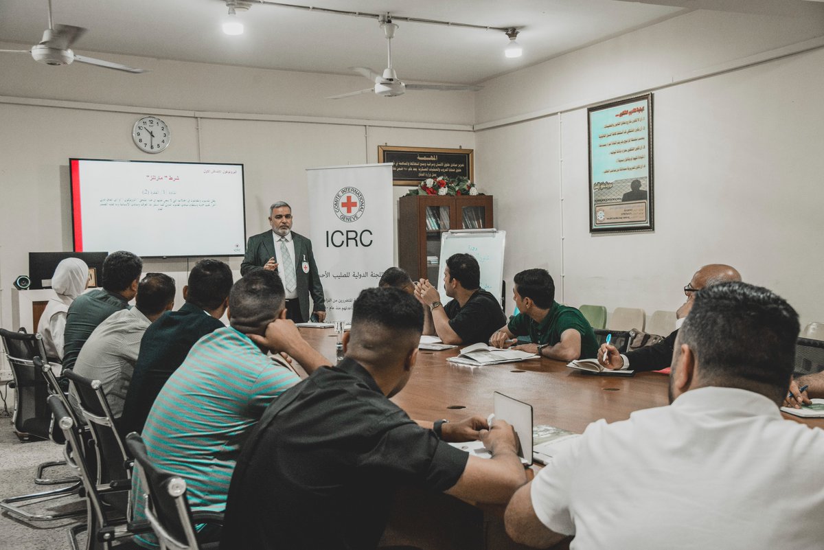 ICRC_IQ's tweet image. In Baghdad, the @ICRC held a workshop for 12 members of #Iraq’s Ministry of Defence @modmiliq, at the Human Rights Directorate, to promote the
understanding of IHL.
Topics included the Geneva Conventions, limits on weapons use, & ways to uphold IHL during armed conflicts.