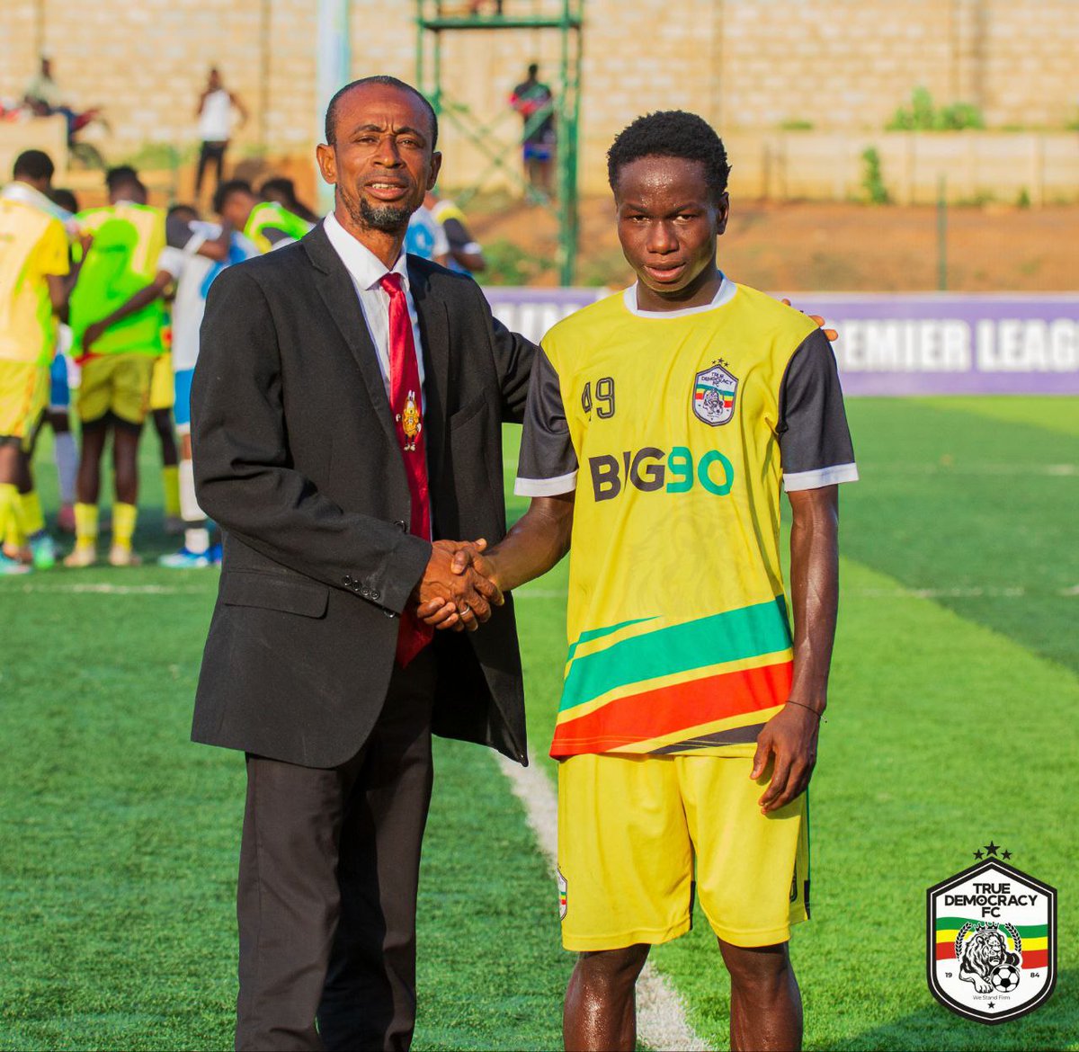 Fifteen-year-old Martey Mahama impressively captured the MVP award following an outstanding performance during match week 30 of the <a href="/DivisionOneGH/">🇬🇭 Access Bank Division One League</a> , where he played a crucial role in the game against <a href="/NAGODFC/">NA GOD FC</a> .