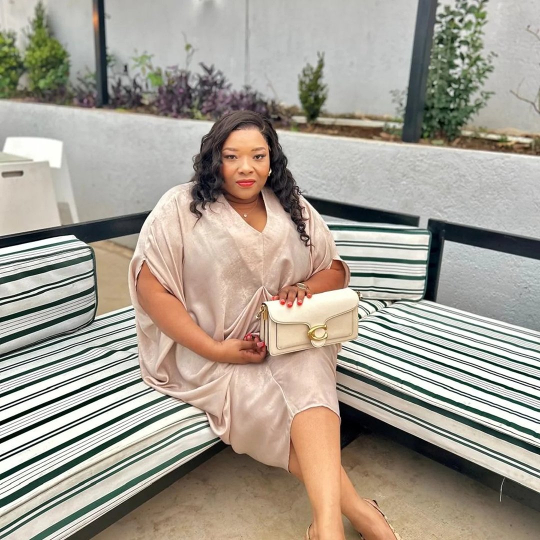 Ysugarmummies's tweet photo. Joan Sugar Mummy in Ruiru Looking for a Serious Young Man https://t.co/rYYFizJVPZ via @SugarMummiesLov https://t.co/niuPSXgRec