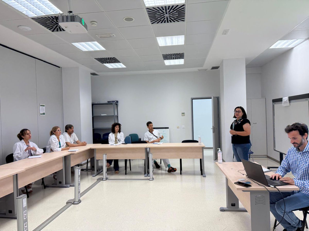 Hospital Universitario Poniente (@huniv_poniente) on Twitter photo De la mano de <a href="/FIBAO/">Fibao</a>, sesión informativa en el #HUnivPoniente sobre la nueva convocatoria de la Consejería de Salud y Consumo para proyectos de investigación de I+D+i en Biomedicina y en Ciencias de la Salud en Andalucía
#SomosPoniente
<a href="/saludand/">Consejería de Salud y Consumo</a> <a href="/AlmeriaJunta/">AlmeríaJunta</a> <a href="/peacro/">PEDRO ACOSTA</a> <a href="/Salvamaroto/">Salva Maroto</a> De la mano de <a href="/FIBAO/">Fibao</a>, sesión informativa en el #HUnivPoniente sobre la nueva convocatoria de la Consejería de Salud y Consumo para proyectos de investigación de I+D+i en Biomedicina y en Ciencias de la Salud en Andalucía
#SomosPoniente
<a href="/saludand/">Consejería de Salud y Consumo</a> <a href="/AlmeriaJunta/">AlmeríaJunta</a> <a href="/peacro/">PEDRO ACOSTA</a> <a href="/Salvamaroto/">Salva Maroto</a>