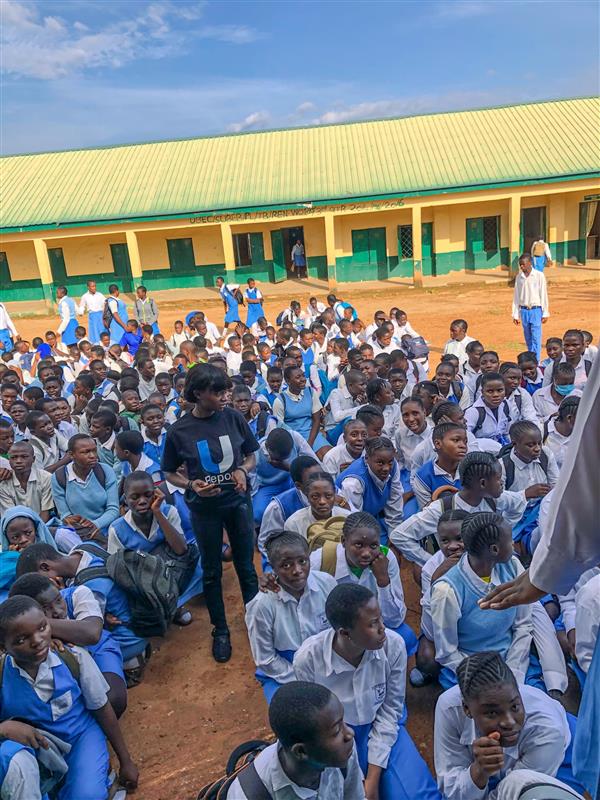 The best time to save our environment is now!
U-Reporters in Jos planted over 100 economic trees including Pear, Mango, Orange and Pawpaw in four secondary schools and sensitized children on climate change and simple climate actions to take this #WorldEnvironmentDay and beyond.