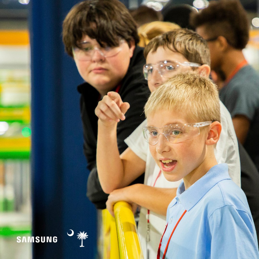 SamsungSC's tweet image. We love opening our doors to local schools for #Samsung factory tours—we believe seeing how machinery is made can spark big ideas in these young minds.

From robotics to real-world problem solving, there’s no better place to explore than at home, at Samsung.

#STEMCareers