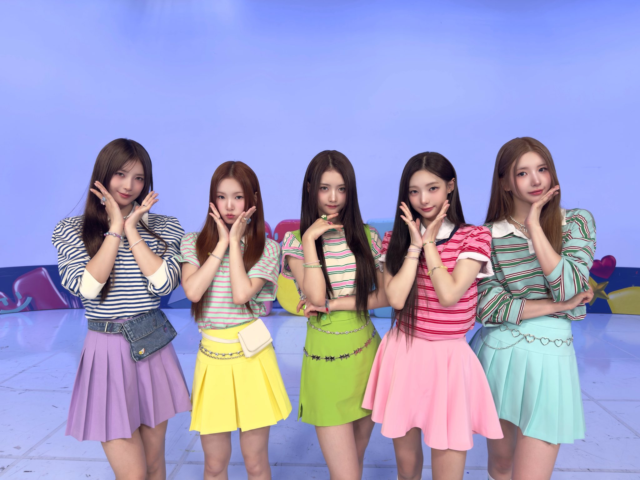 GsrNhTYboAAiXc7?format=jpg&name=large