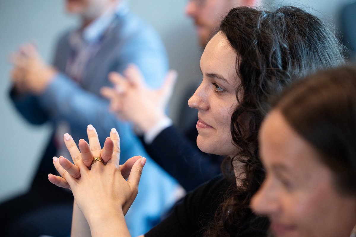 FeelHear Deaf Awareness tweet media