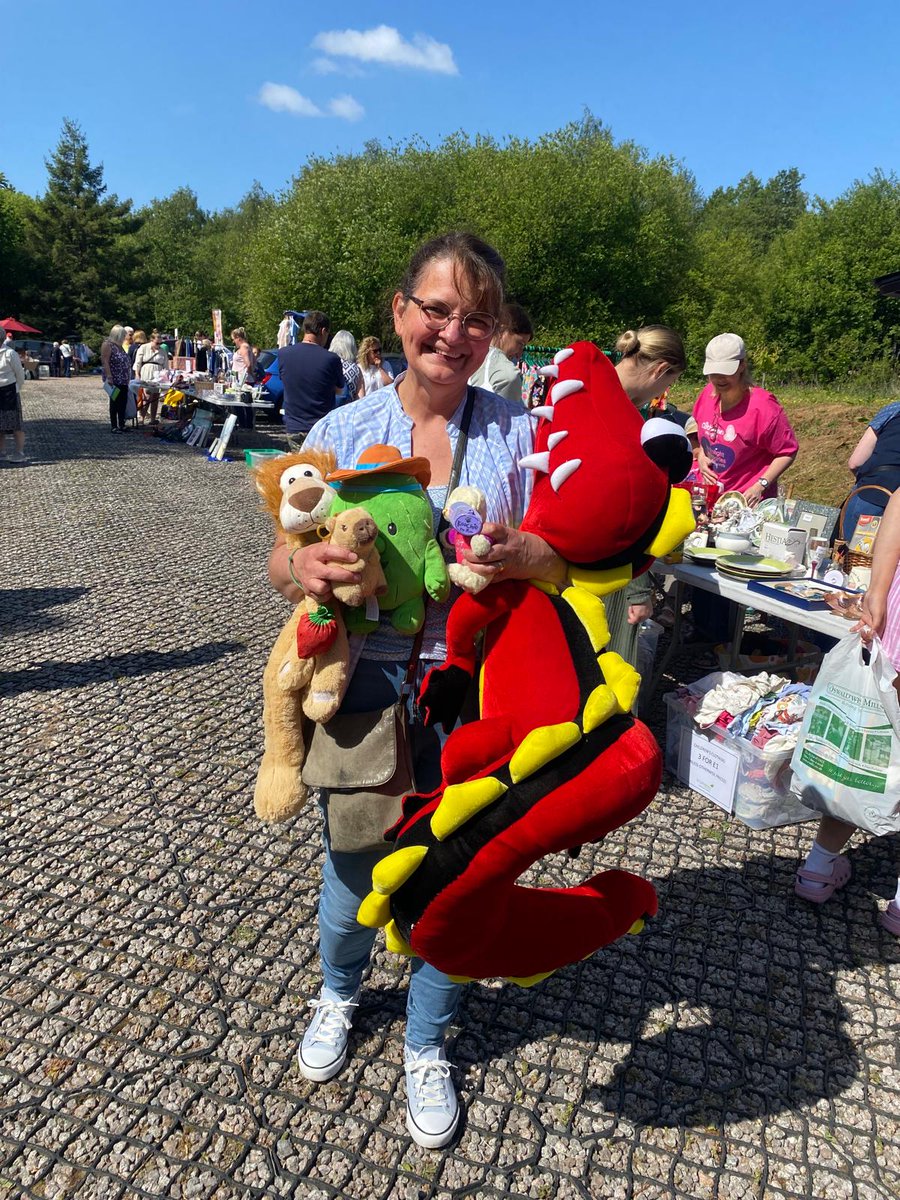 StCatherinesPre's tweet image. Join us on Sat 14 June at:

Penwortham Gala – music, procession, stalls
Longridge Field Day – parade, floats, artisan market

Try your luck at our teddy tombola – every ticket wins! 🧸
#SupportStCatherines #CommunityEvents #TeddyTombola