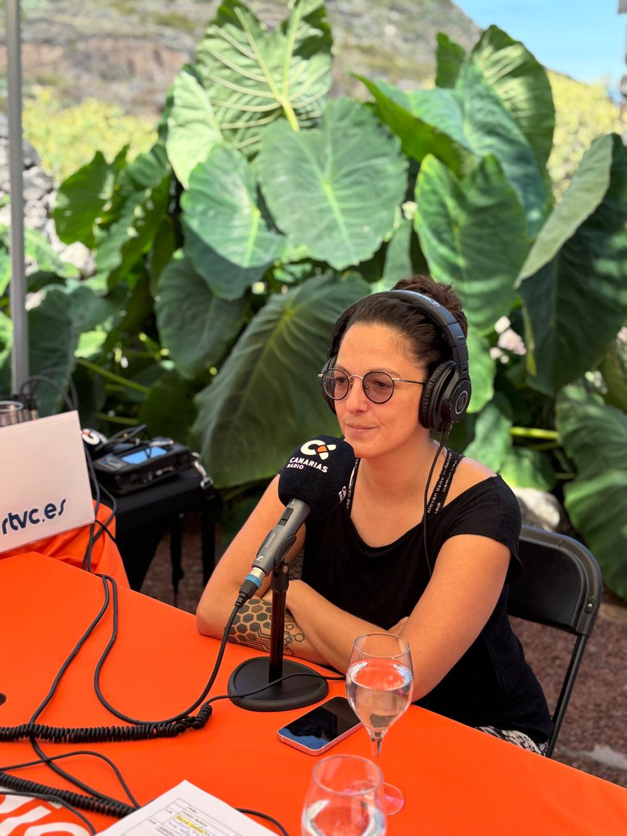 🗣️ Eurídice Cabañés es la coordinadora de 'Jugando en verde'. Una iniciativa que promueve los vídeo juegos responsables en <a href="/FICMECanarias/">FICMEC</a>.

📻 #LaAlpispaLRC 
📡 rtvc.es/la-radio-canar…