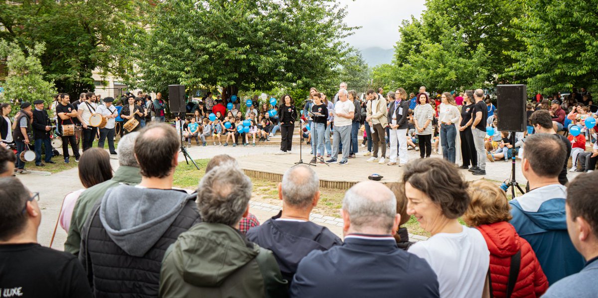 🌱Urduña Herri Eskolak merezi duen aitortza jaso du

🥰Oso pozik gaude igandean bizitakoarekin. Mila esker eskola publikoak merezi duen lekua aldarrikatzera eta ospatzera etorri zineten guztiei. Jarrai dezagun Euskal Eskola Publikoa eraikitzen.

ehige.eus/eu/urduna-herr…

#errotu