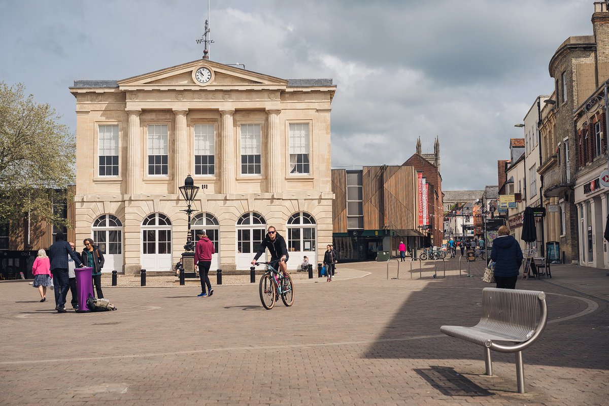 Test Valley BC (@testvalleybc) on Twitter photo Exciting news for #Andover!
We've launched a new grant scheme with @AndoverBID & <a href="/AndoverTC/">Andover Trading Corp</a> to transform shop fronts in the town centre. Grants up to £12.5k available for improvements!
Learn more: testvalley.gov.uk/andovertowncen…
Read news release: testvalley.gov.uk/news/2025/jun/…
#UKSPF Exciting news for #Andover!
We've launched a new grant scheme with @AndoverBID & <a href="/AndoverTC/">Andover Trading Corp</a> to transform shop fronts in the town centre. Grants up to £12.5k available for improvements!
Learn more: testvalley.gov.uk/andovertowncen…
Read news release: testvalley.gov.uk/news/2025/jun/…
#UKSPF